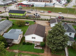 404 W Edgar Ave, Effingham, IL 62401