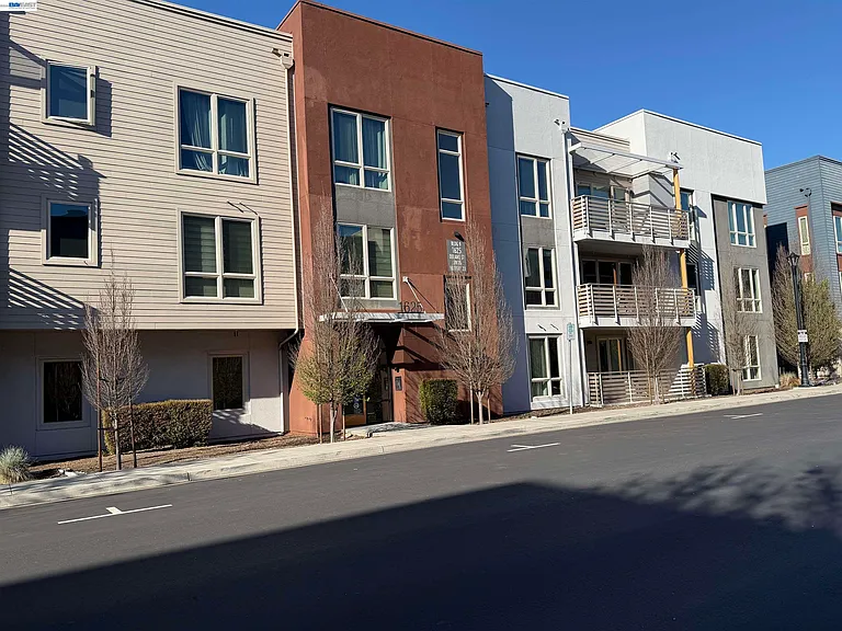 1625 Delano St #31A — Photo 29