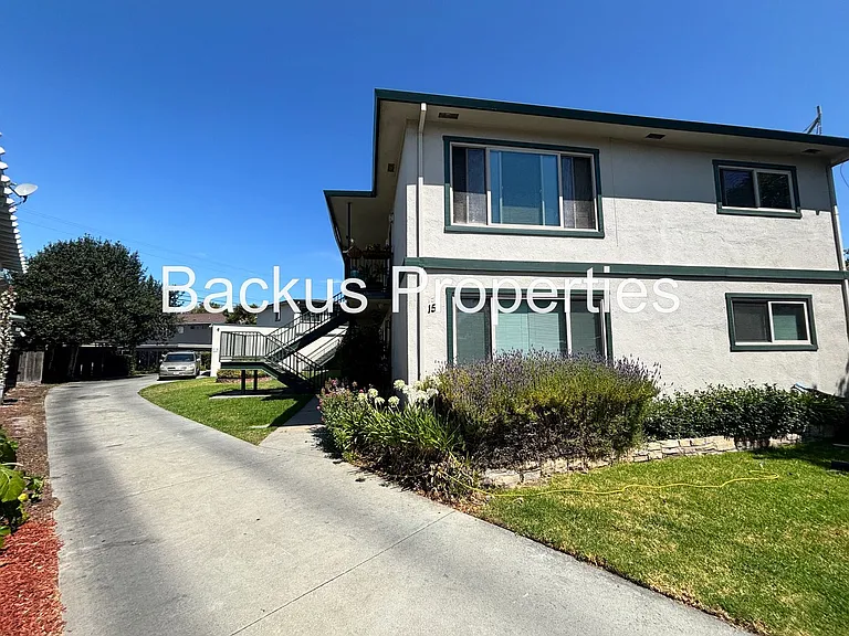 15 San Ramon Cir — Photo 1