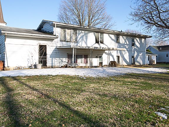 5th image of 213 N 2nd St