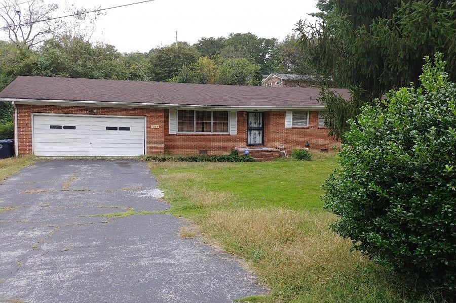 1st image of 1103 Hillsboro Dr