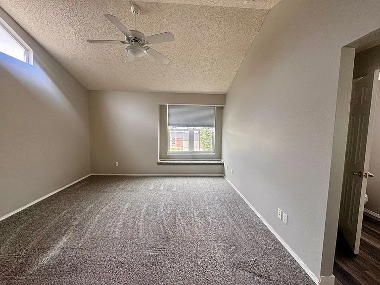 9380 Melbourne Dr — Photo 10