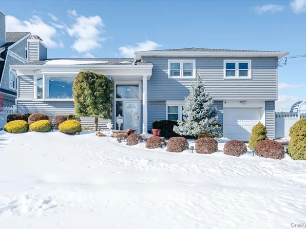 285 E Shore Drive, Massapequa, NY 11758