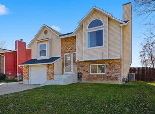 1411 W 570 N, Clinton, UT 84015