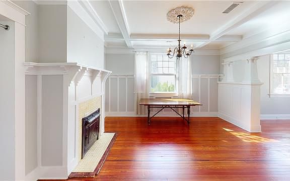 5th image of 3230 Ponce De Leon St