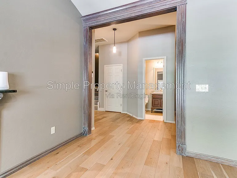 10709 Green Valley Rd — Photo 32