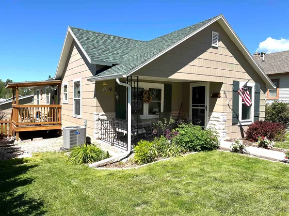 306 S 5th St, Hot Springs, SD 57747