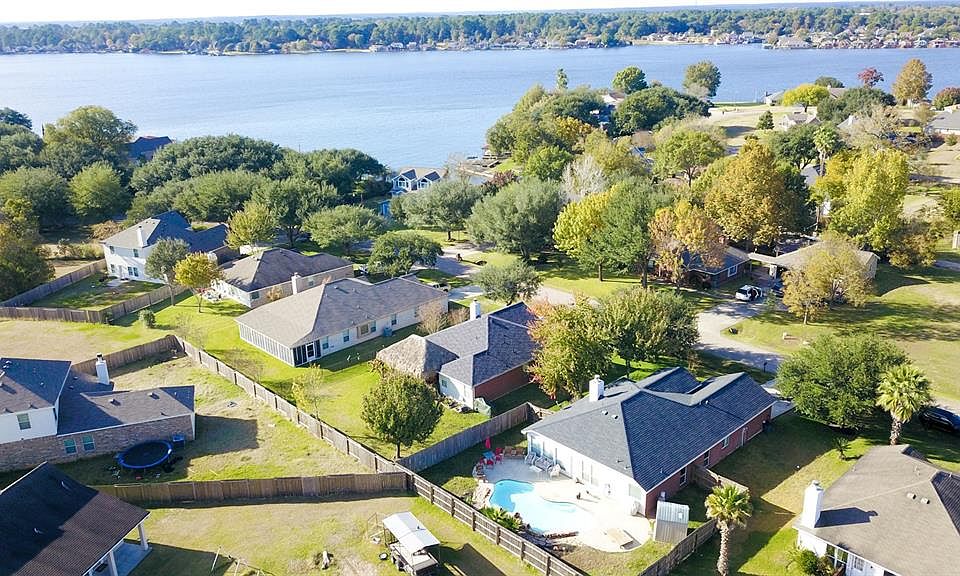 1st image of 13437 Shoreline Dr