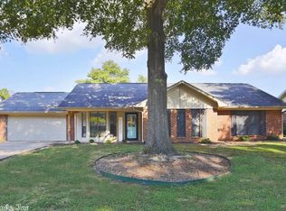 208 S Hampton Dr, Conway, AR 72034