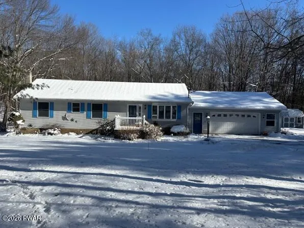 115 Thiel Dr, Dingmans Ferry, PA 18328