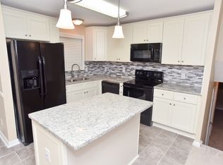 6901 Rollingridge Dr, Charlotte, NC 28211