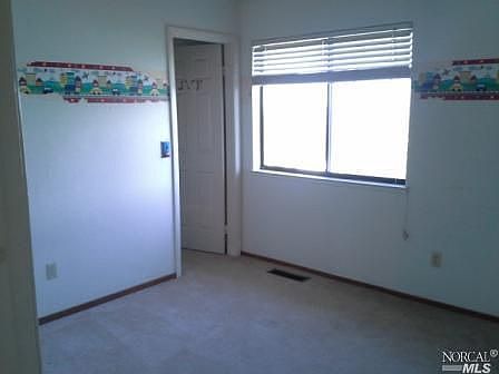 4th image of 125 Westport Ln