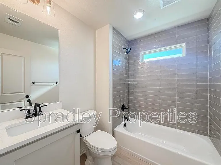 1404 Rita Blanca Ct — Photo 19