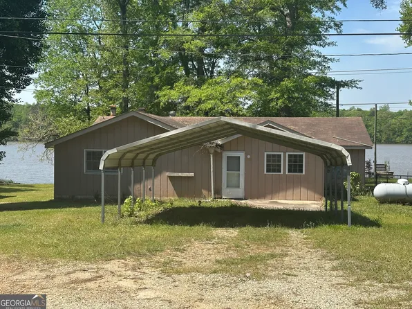 157 Weavers Lake Front Rd, Jackson, GA 30233