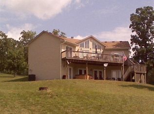 27895 Oxbow Dr, Warsaw, MO 65355