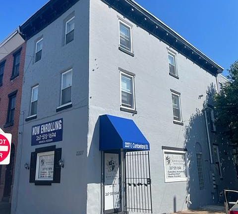 3rd image of 2227 E Cumberland St Floor 1