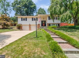 8602 Bound Brook Ln, Alexandria, VA 22309