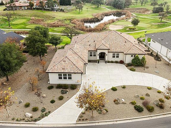 3rd image of 2252 Oak Creek Dr