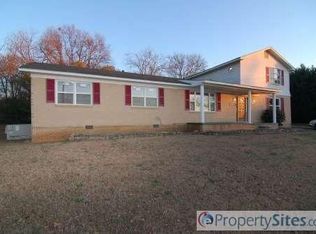 1221 Old Anderson Mill Rd, Moore, SC 29369