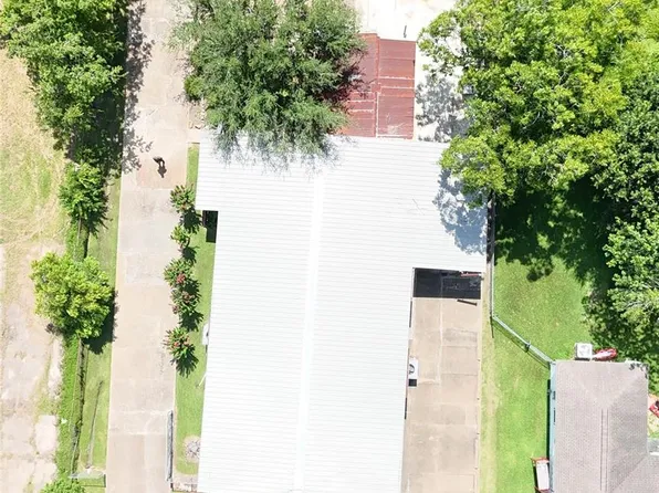 2704 Sinclair St, Pasadena, TX 77503