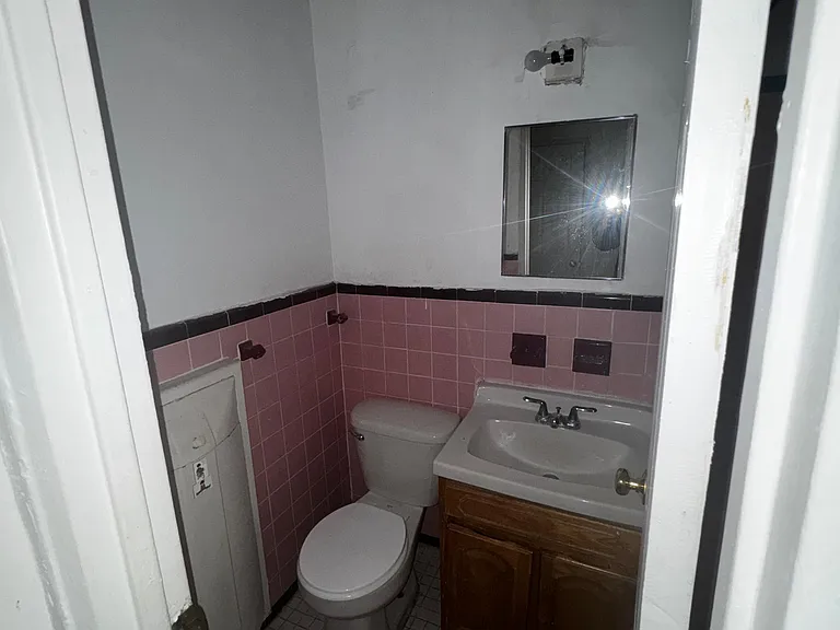 2170 University Ave #4S — Photo 5