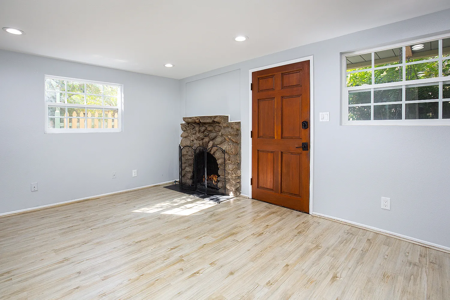 2 bed, 800 sqft, $3,495 — Photo 4
