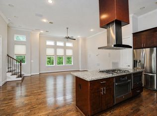 2212 Stuart St, Houston, TX 77004