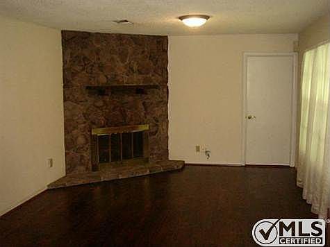 4th image of 6558 Malvey Ave