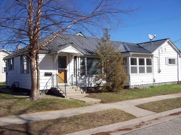 1002 Adams Street, Portage, WI 53901