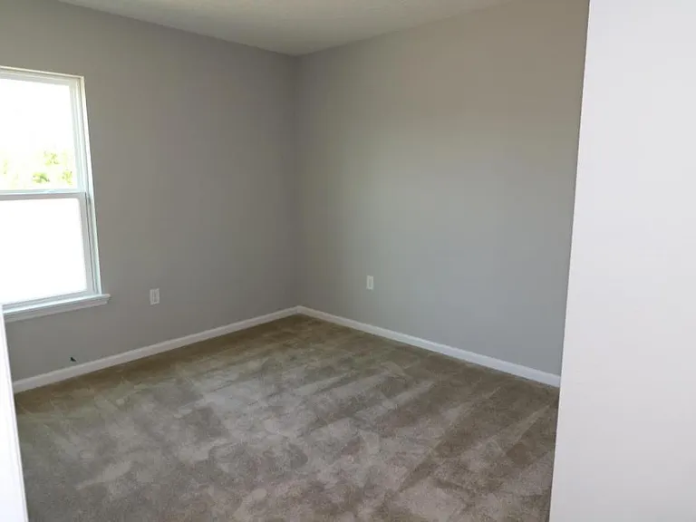 12089 Williamstown Dr — Photo 21