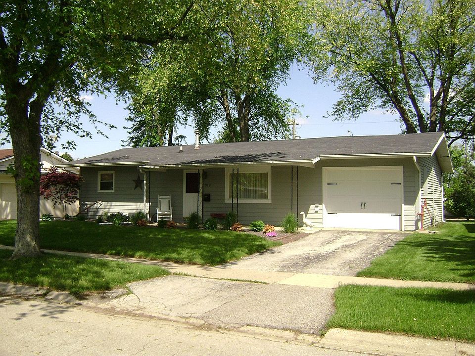 1st image of 812 Mayflower Ave