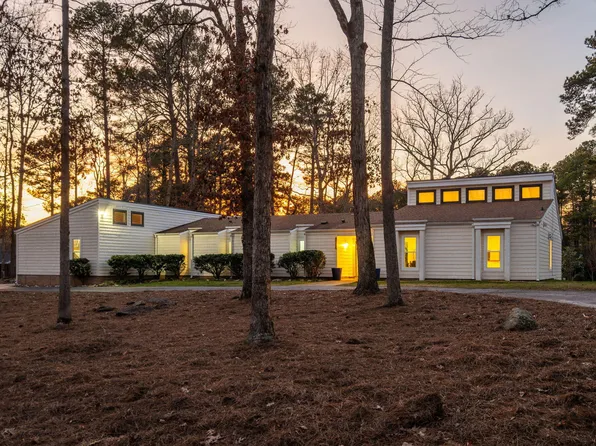 110 Continental Dr, Durham, NC 27712