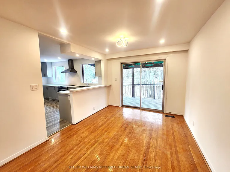 35 Shippigan Cres — Photo 2