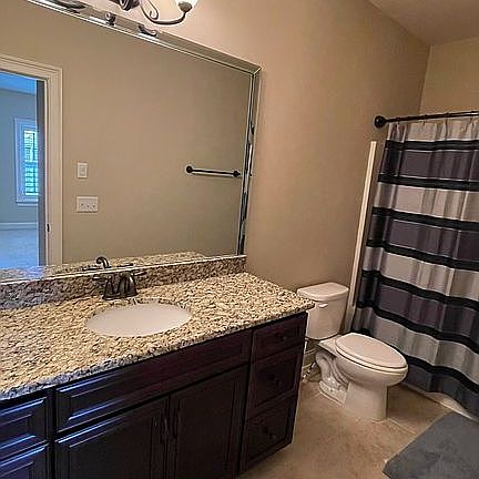 2nd image of 1664 Noah Ln