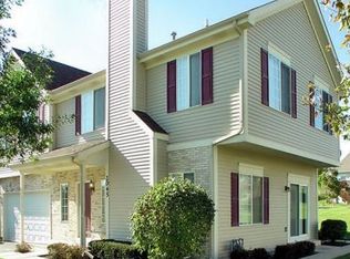 2045 Village View Dr, Yorkville, IL 60560