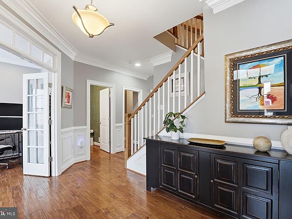 5th image of 4873 Point Rd