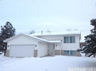 511 84th Cir NW, Coon Rapids, MN 55433