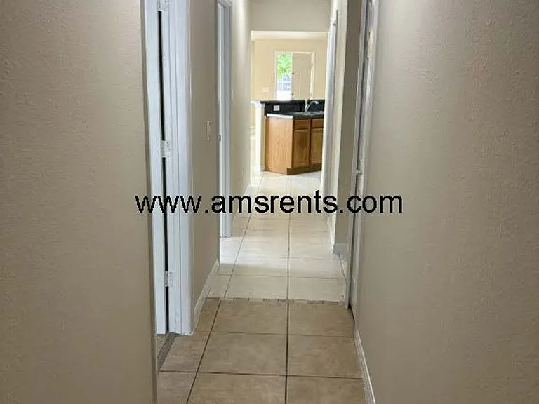 539 Albatross Dr — Photo 25