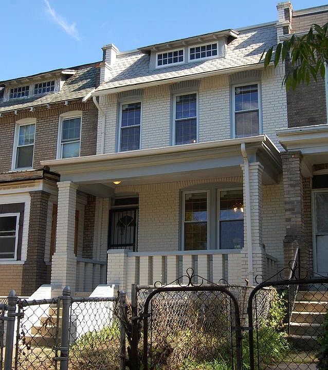 Classic Capitol Hill Federal Porch Front