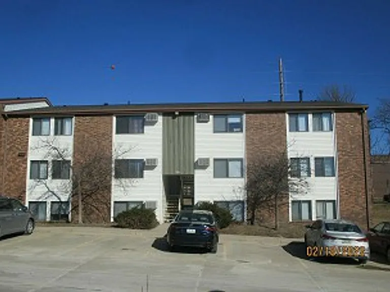 814 Benton Dr #24 — Photo 1