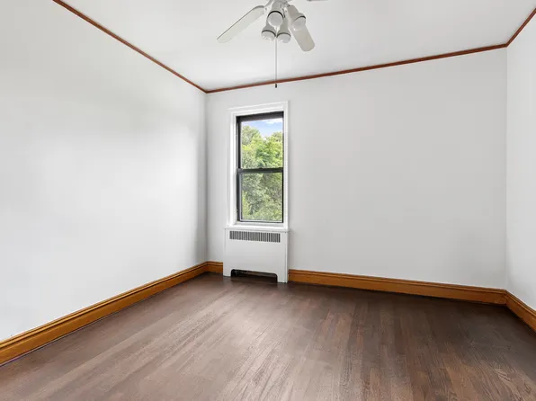 675 Walton Avenue image 6 of 8