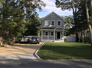 25 Lighthouse Ln, Sag Harbor, NY 11963