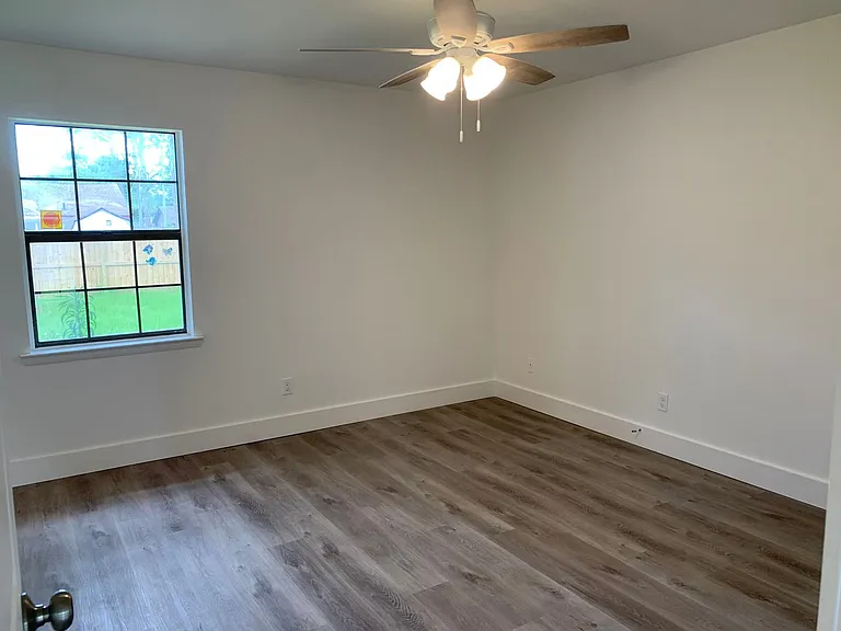 1425 Mixon Dr — Photo 14