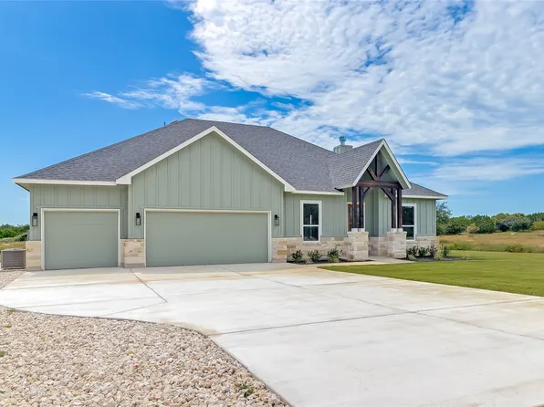 111 Draper Ln, Bertram, TX 78605