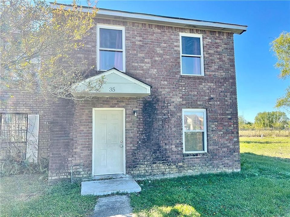 1st image of 35 Pinewood Ct