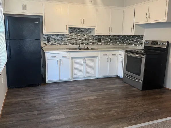 3461 N 82nd St APT 2, Milwaukee, WI 53222