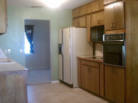 4th image of 915 Mohawk Dr