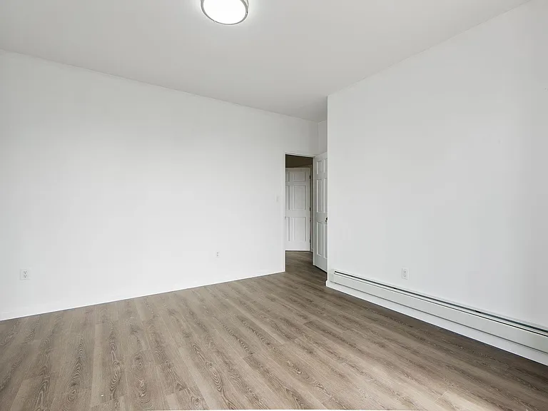 169 1/2 Prospect Ave #2 — Photo 8
