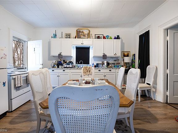 3rd image of 540 N Howard St