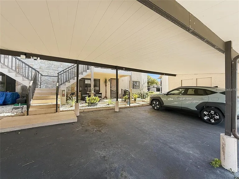 9981 Eagles Point Cir #4 — Photo 24